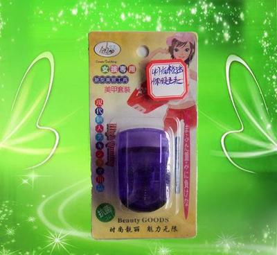 批發(fā)采購(gòu)指南 吸卡折疊式睫毛夾與塑料睫毛夾的性價(jià)比之選
